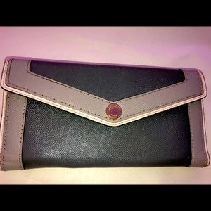 Michael Kors Saffiano Overlay Large Carryall Wallet Slate Grey. Good condition